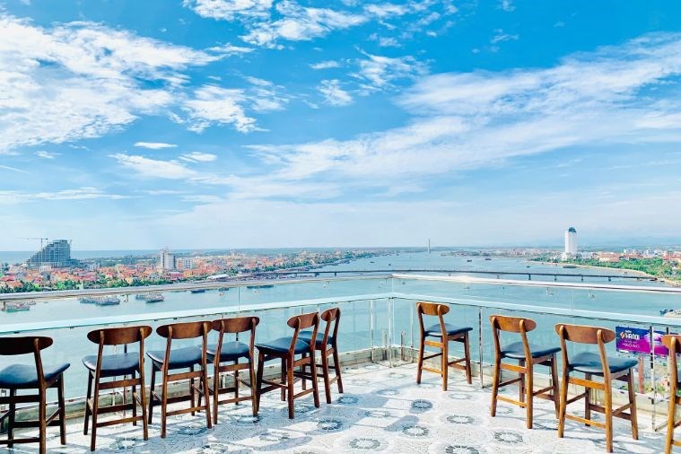 Khách sạn CKC Thiên Đường Quảng Bình